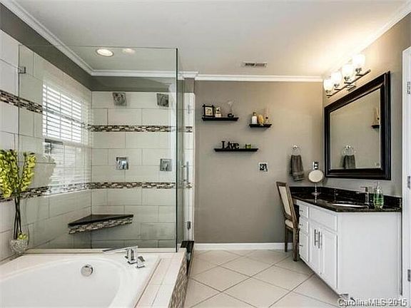 4th image of 2724 Phillips Woods Ln