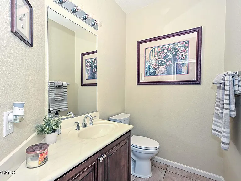 3171 N Palmer Dr — Photo 31