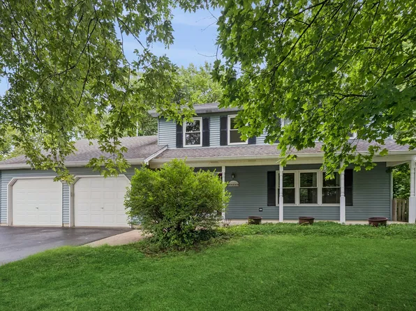 6N115 Riverside Dr, St Charles, IL 60174