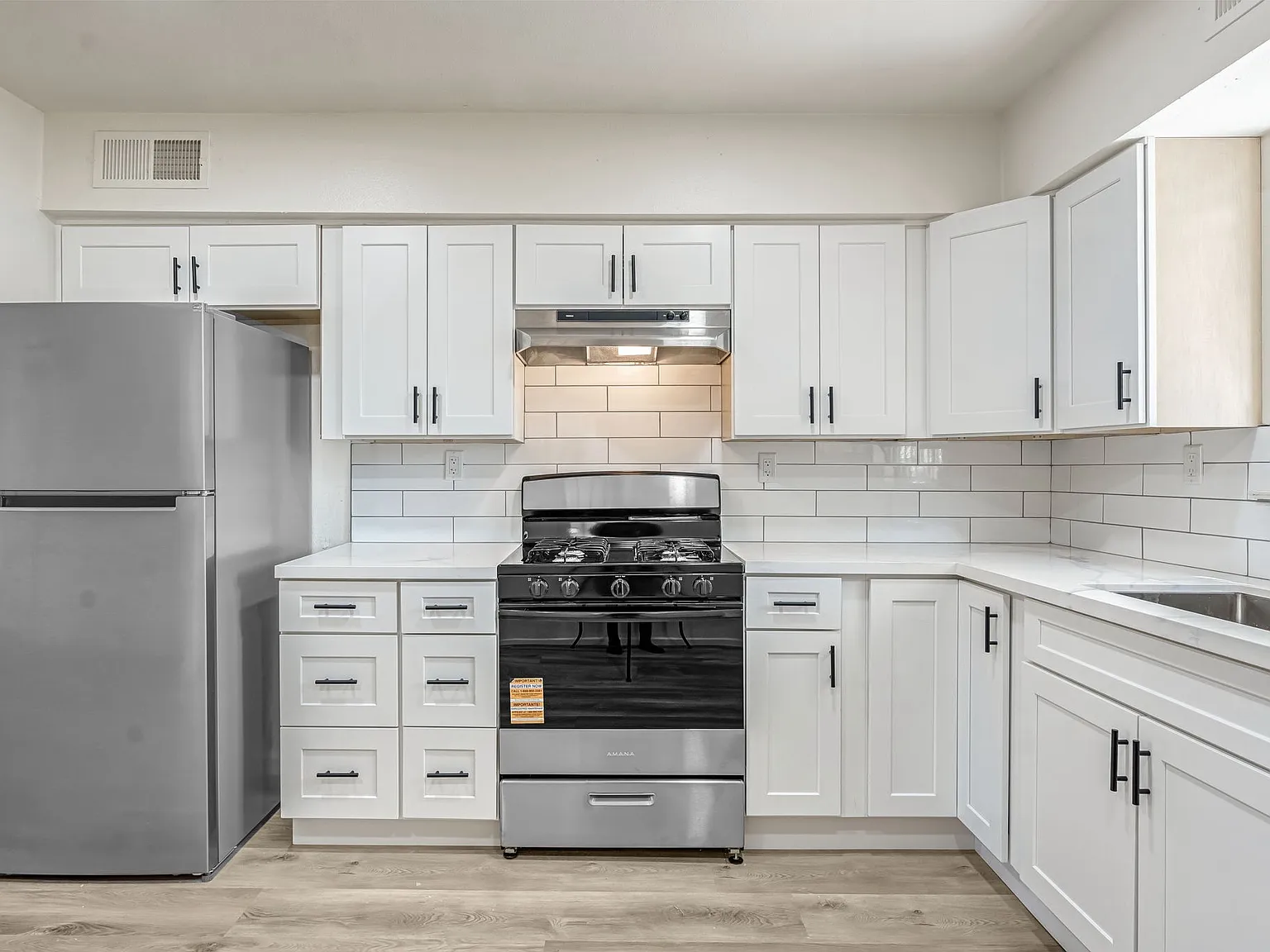 2 bed, 672 sqft, $1,850 — Photo 3