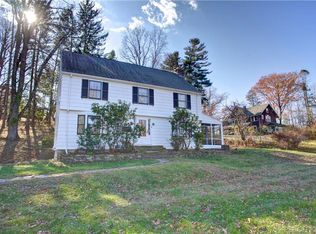 24 Willowbrook Rd, Mansfield, CT 06268