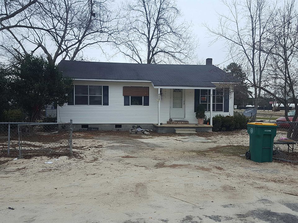 1st image of 2304 Burke St