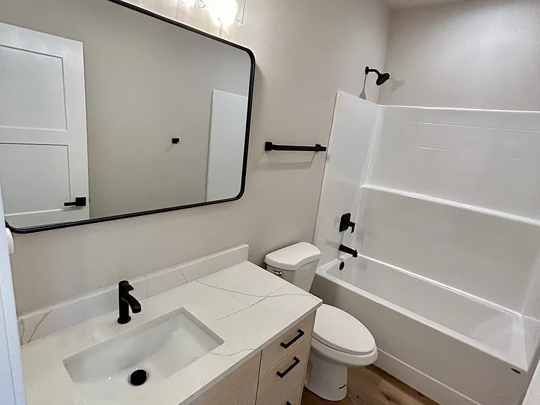 8523 Stone Ave N — Photo 38