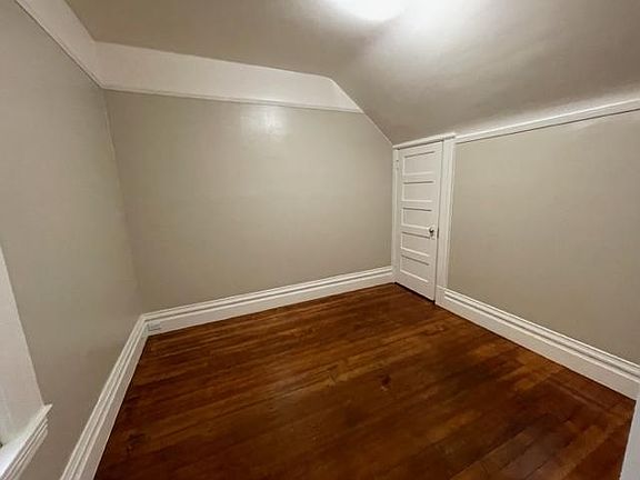 4th image of 3335 17th St #B