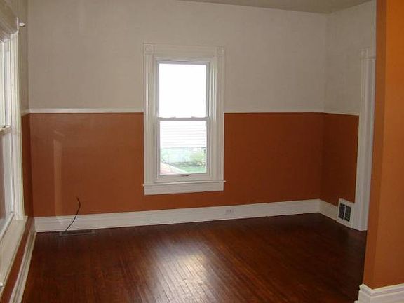 3rd image of 18 Marion Ave #A