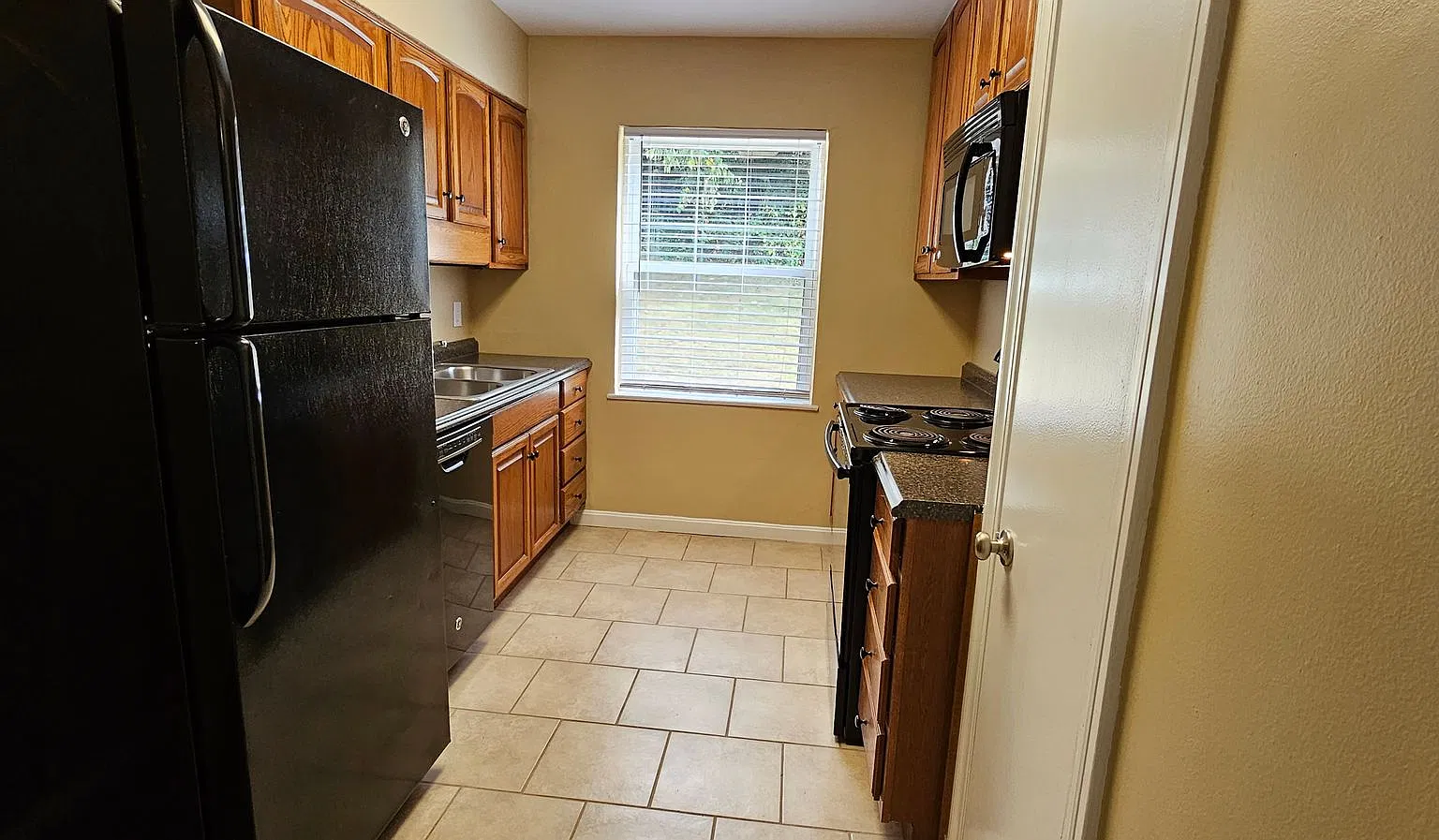 2200 Speed Ave. — Photo 3
