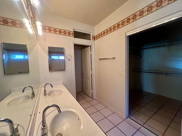 255 S Cottonwood Ranch Rd — Photo 16