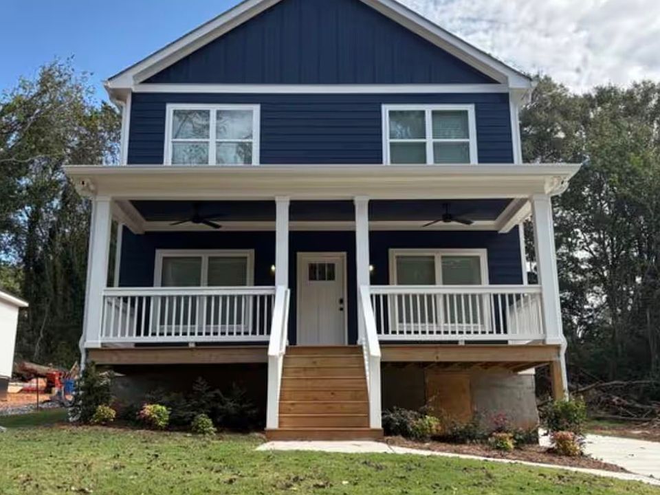 1st image of 684 Vine St
