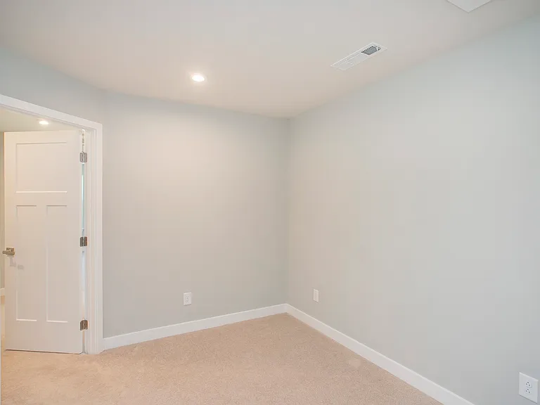 103 Great Falls Ct — Photo 25