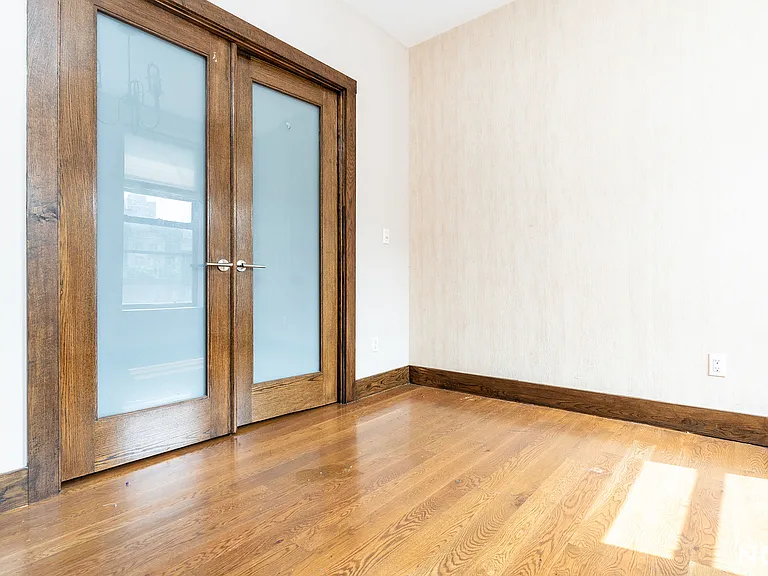 77 Steuben St #3L — Photo 7