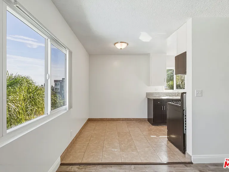 5117 Crenshaw Blvd #7 — Photo 9
