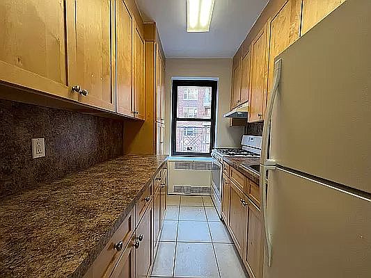 3rd image of 104-21 68th Dr #B2