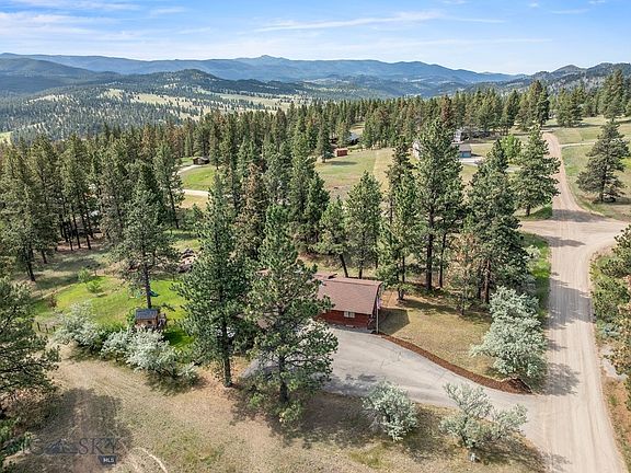 2nd image of 68 Pine Ridge Cir