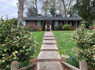 3000 Prytania Rd, Winston Salem, NC 27106