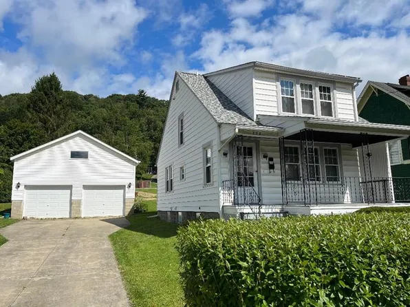 728 W Elm St, Titusville, PA 16354