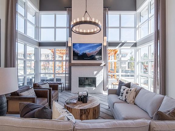 2nd image of 6010 Renaissance Pkwy #4214