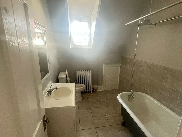 345 N Potomac St — Photo 8