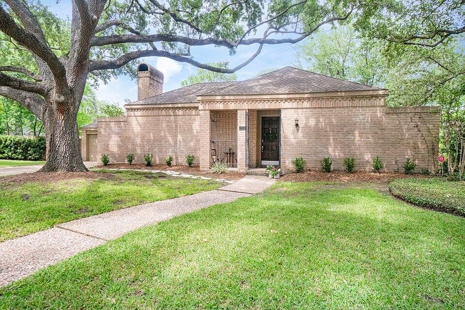 1st image of 1531 Haven Lock Dr