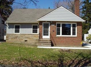 3979 Bluestone Rd, Cleveland Heights, OH 44121