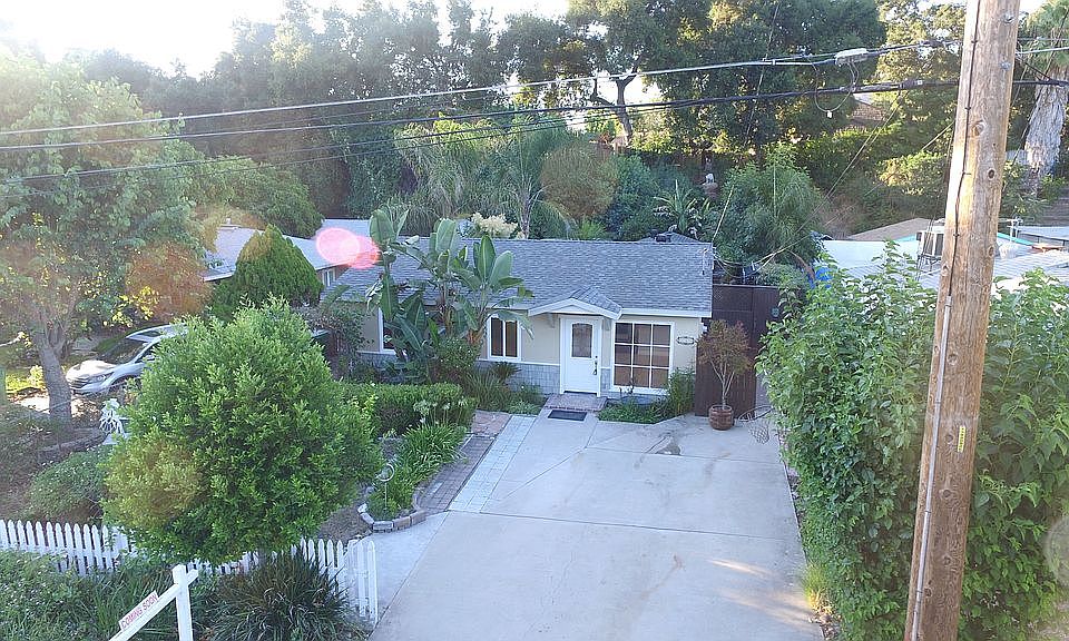 1st image of 239 W Woodland Oaks Dr