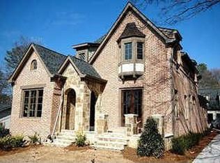 1852 Duke Rd, Chamblee, GA 30341