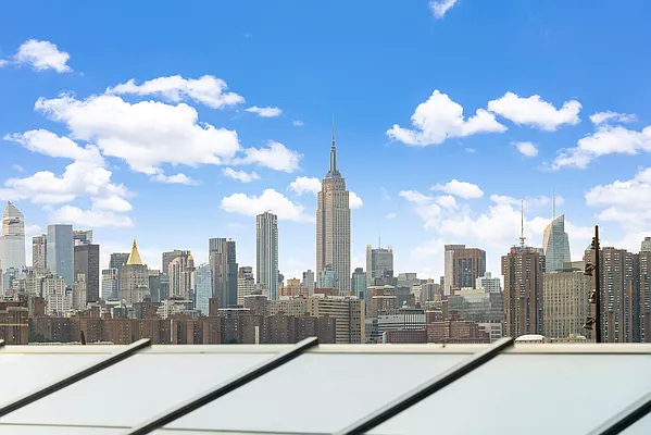 Sold by Compass | media 7