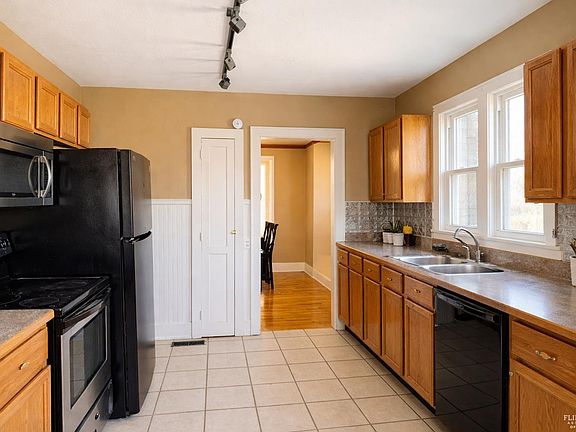5th image of 2301 Anderson Ave