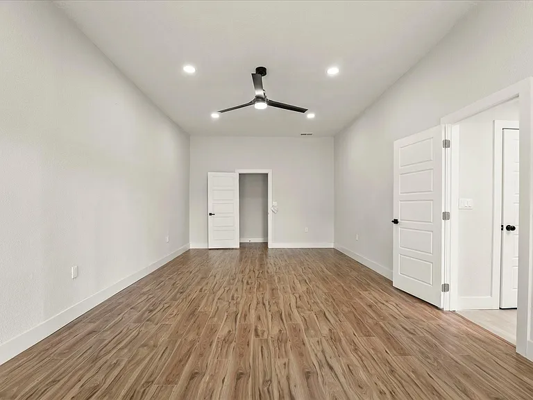 7103 Blythdale Dr — Photo 19