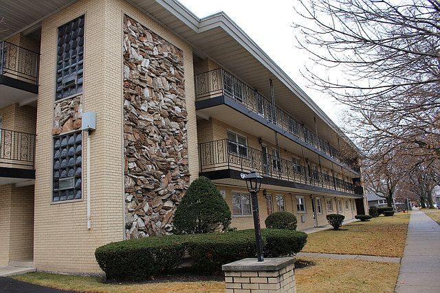 1st image of 6161 W Higgins Ave APT 6