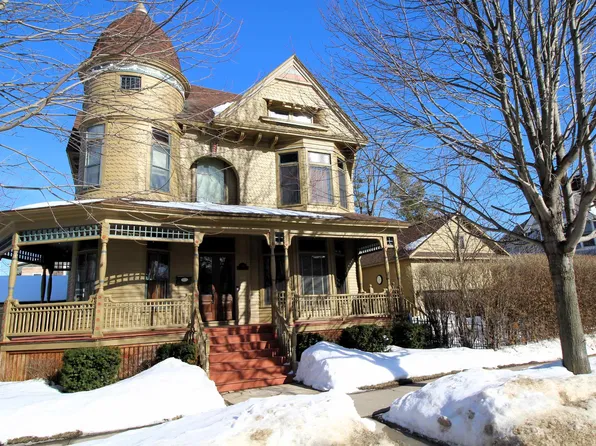 702 Pickering St, Ogdensburg, NY 13669