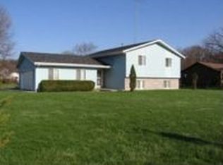 2212 Borg Rd, Delavan, WI 53115