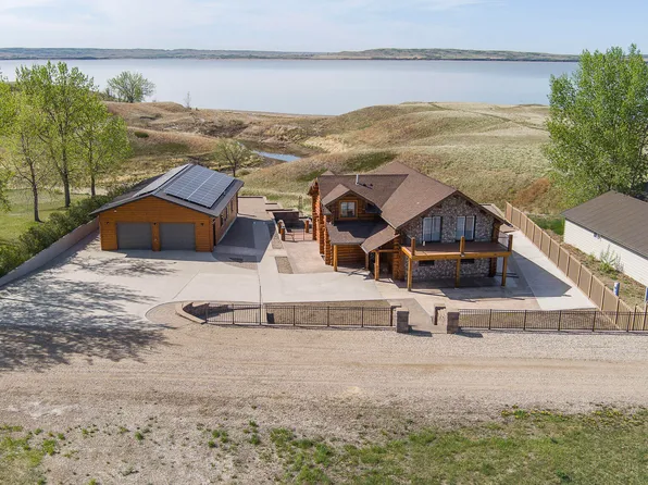 11268 Keys Cove Loop, Ray, ND 58849