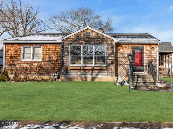 33 W Bayview Avenue, Ocean Gate, NJ 08740