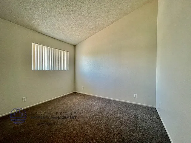 4609 W 159th St — Photo 17