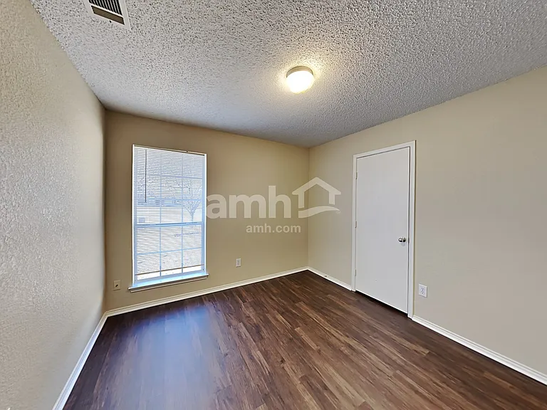 904 Crowder Dr — Photo 18