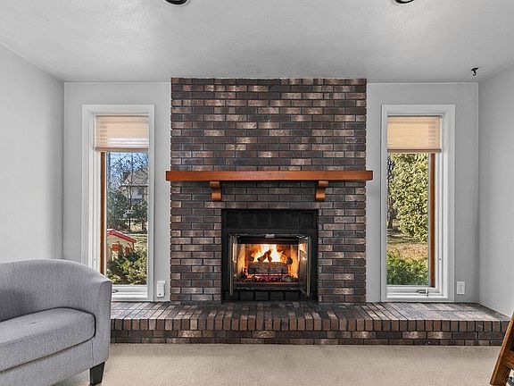 3rd image of 3329 S Bob O Link Ln