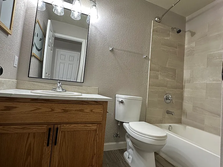 4126 S Cedar Ave — Photo 22