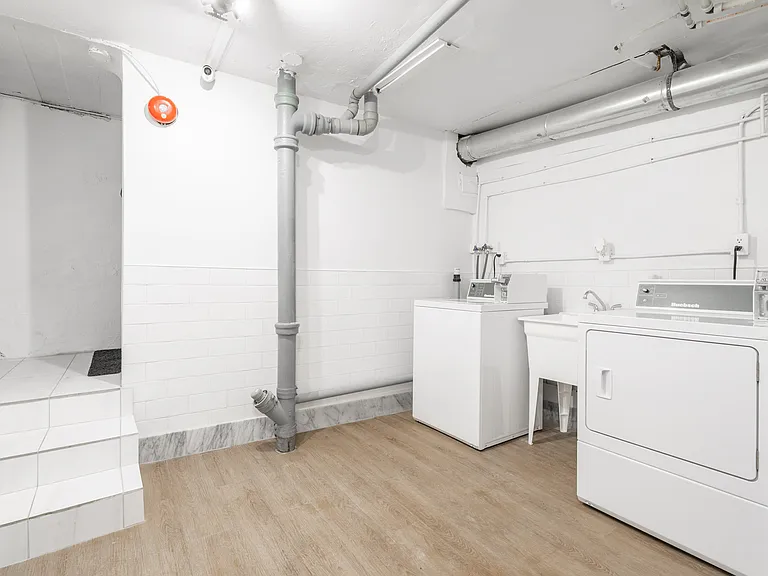 83 Gibson Ave #1 — Photo 32