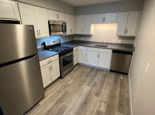 128 N 40th St APT 6, Omaha, NE 68131