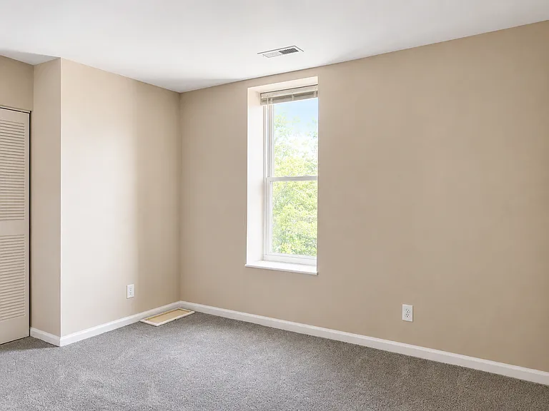 5394 Pershing Ave #502 — Photo 6