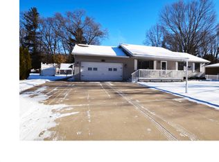 7460 Carefree Dr, Whitehall, MI 49461