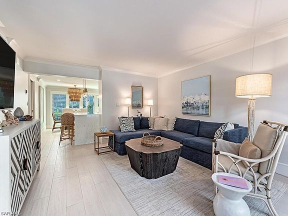 2nd image of 1222 Gordon DR #4