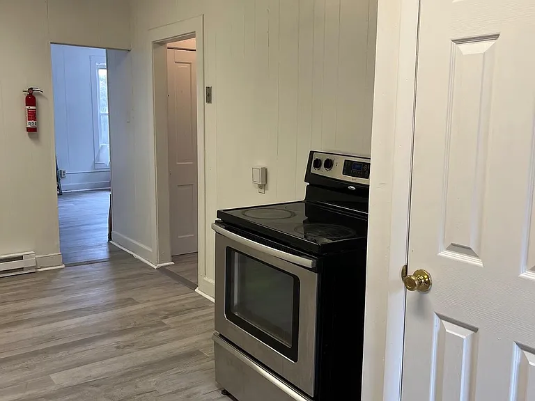 567 S 1st Ave #4 — Photo 7