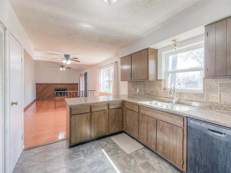 25634 Chestnut Ln — Photo 11