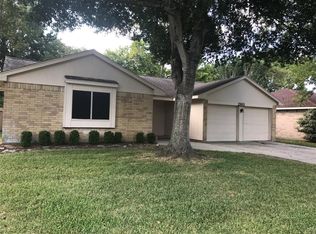 2811 Forest Point Dr, League City, TX 77573