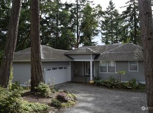 24 Blueberry Hill Rd, Port Ludlow, WA 98365