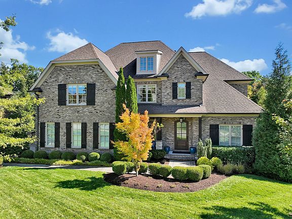 2nd image of 1744 Fontanella Dr