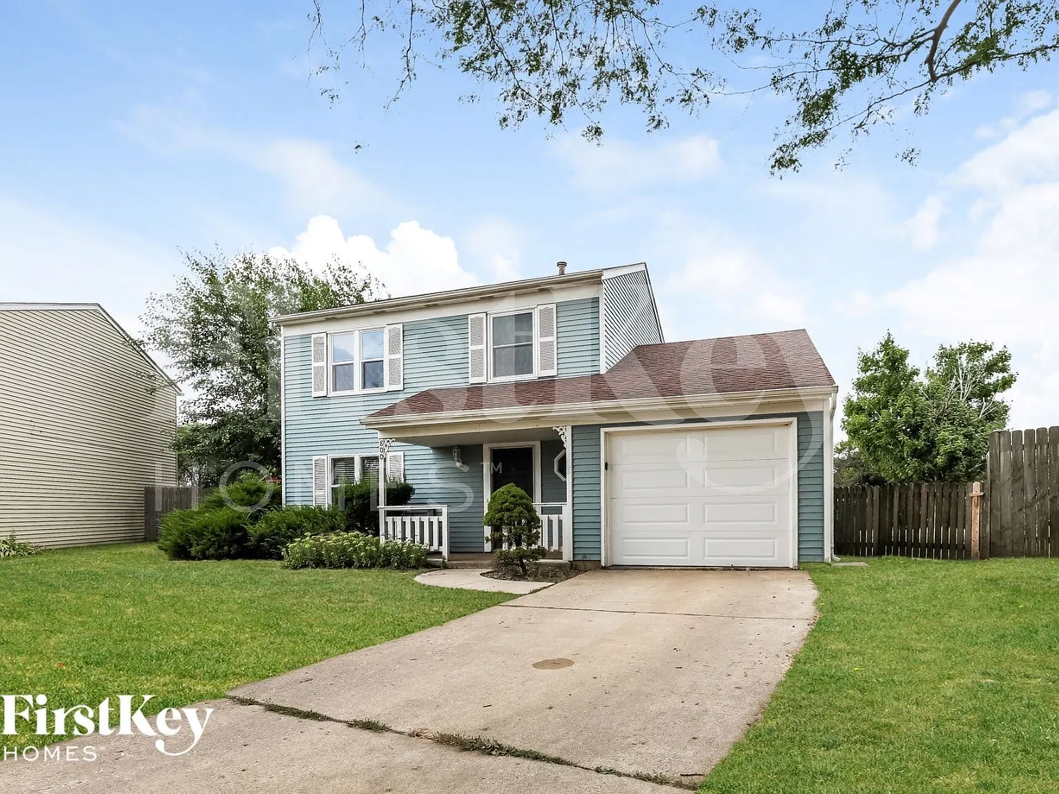 3 bed, 1.5 bath, 1500 sqft, $2,580 — Photo 2