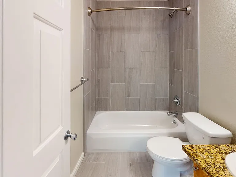 Bathroom 2 (#47)