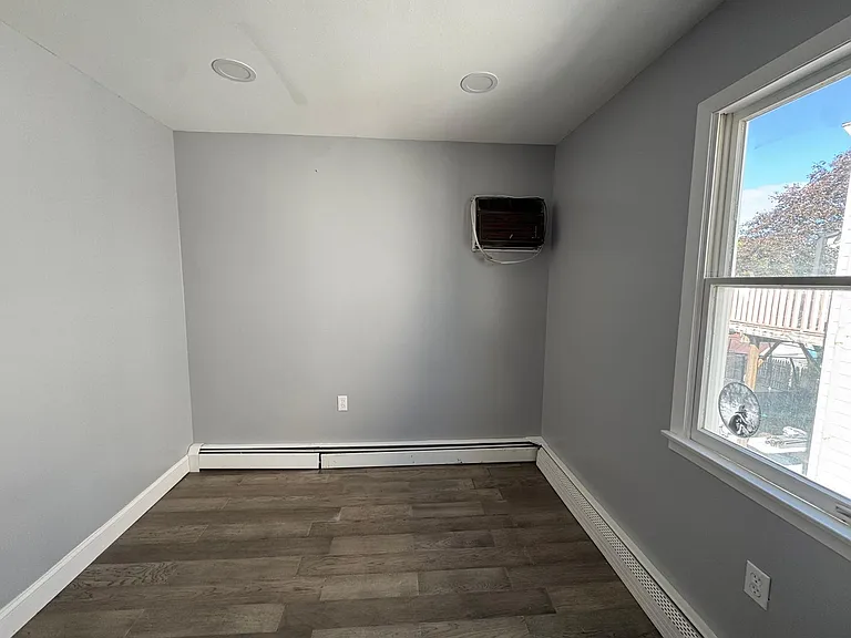 71 Spring St — Photo 5